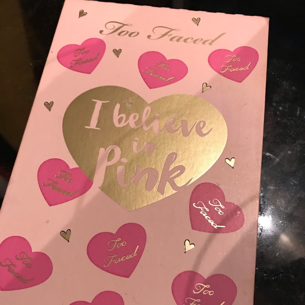 Too Faced pallet ***FREE WITH PURCHASE***